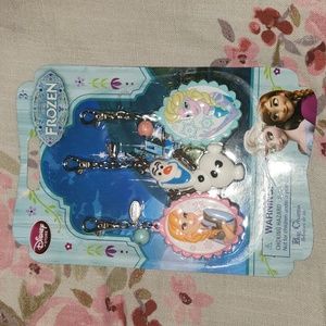 NWT 3 pack frozen keychains